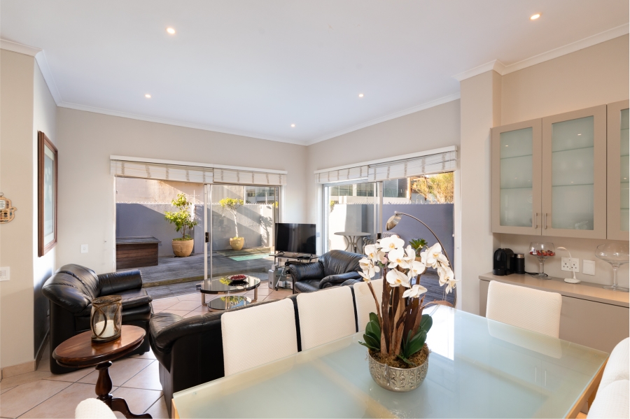 4 Bedroom Property for Sale in Bantry Bay Western Cape